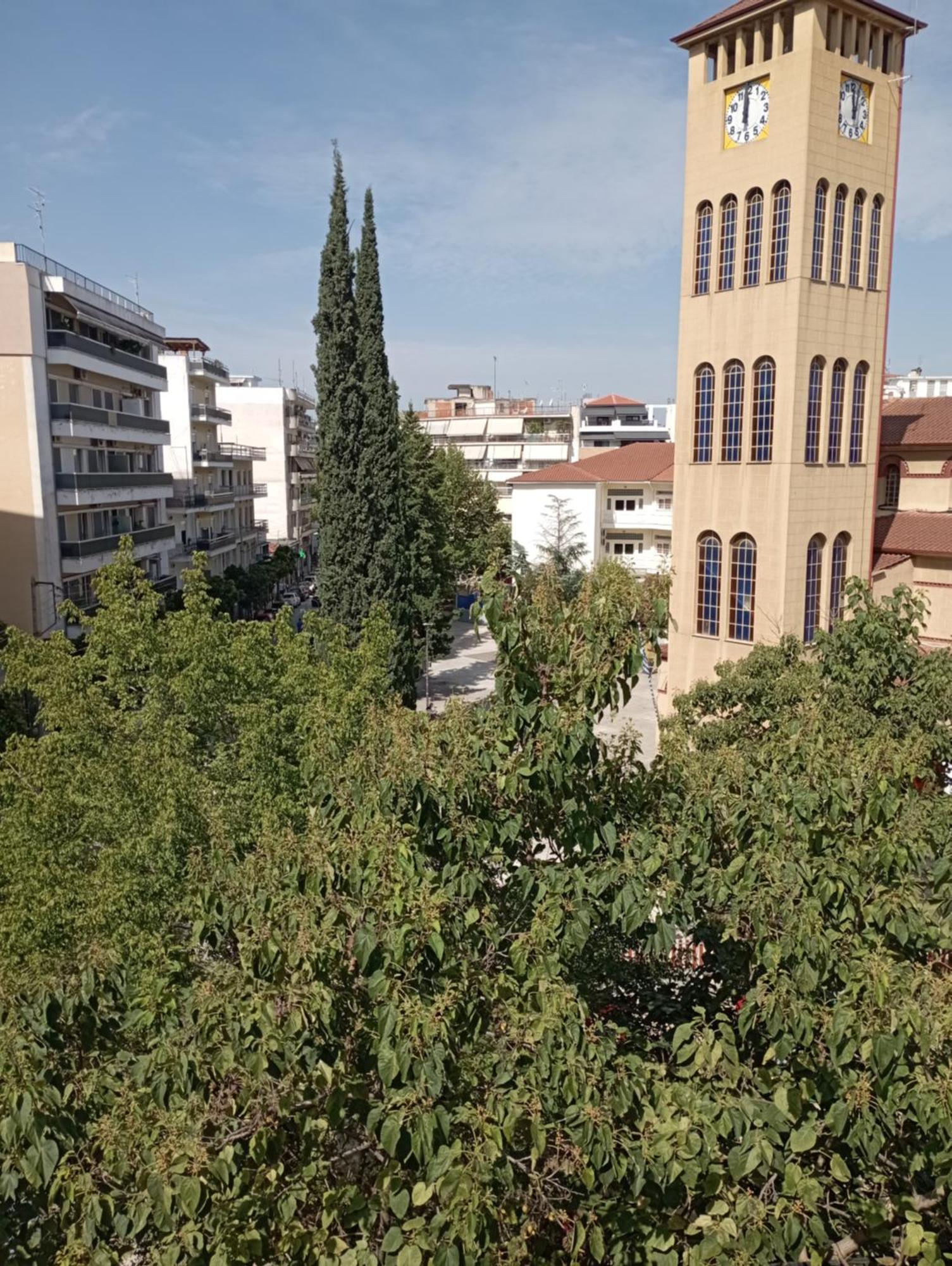 Gk Suites-Constantin View , Auto Check-In 24H Larissa Ruang foto