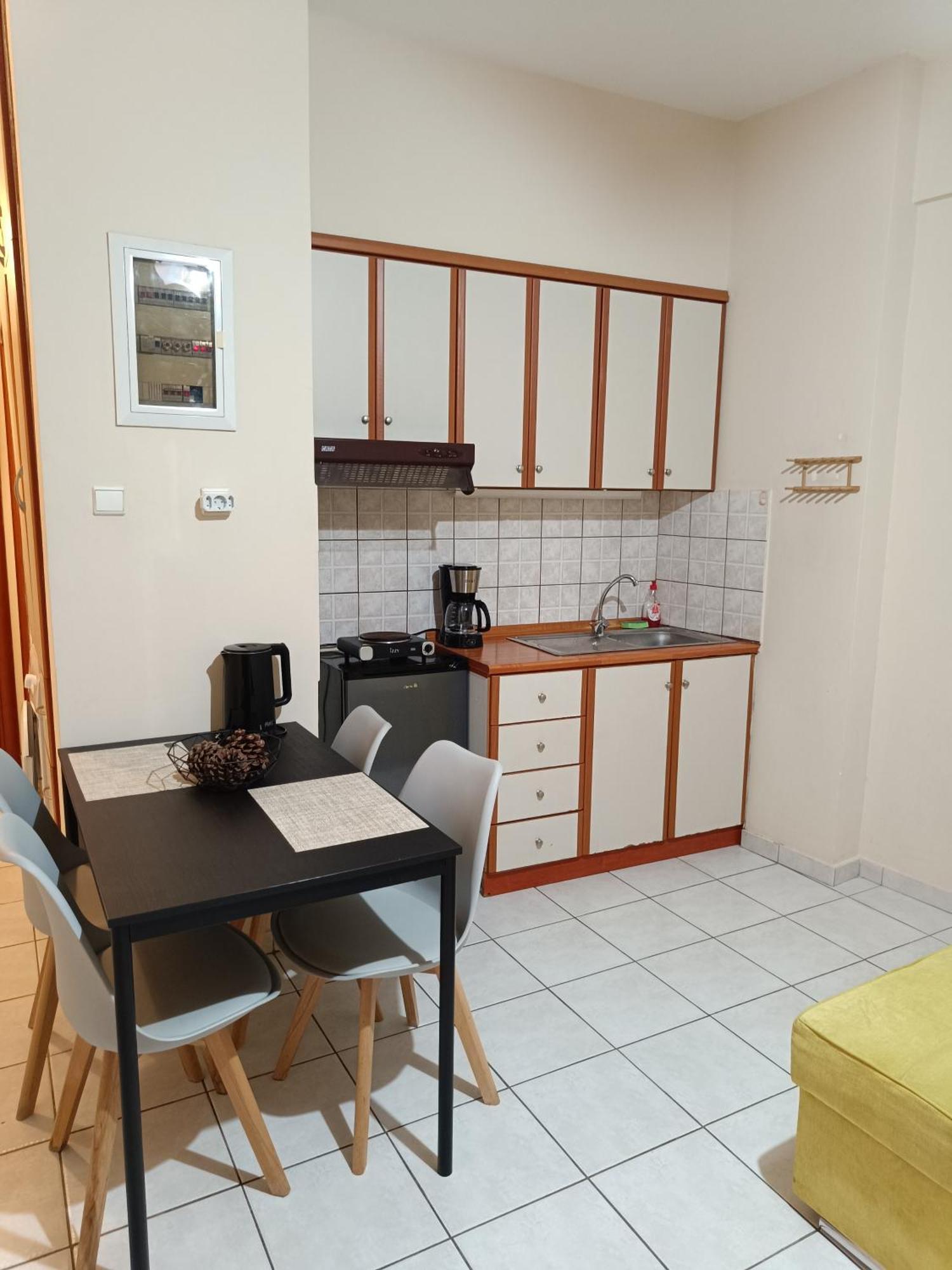 Gk Suites-Constantin View , Auto Check-In 24H Larissa Ruang foto